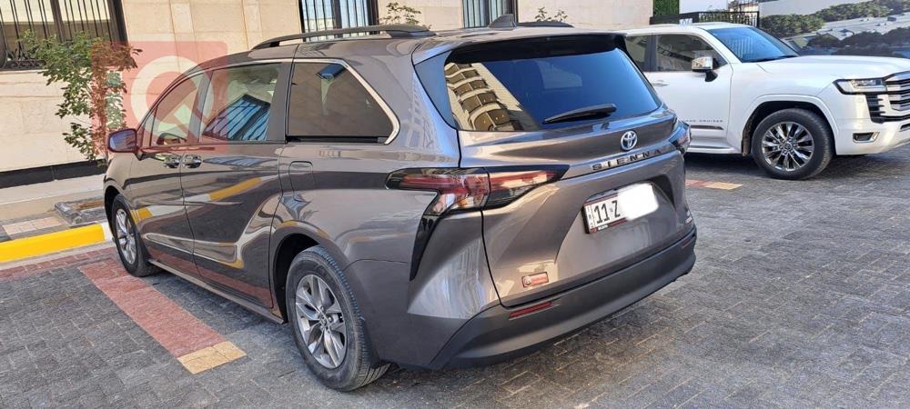 Toyota Sienna